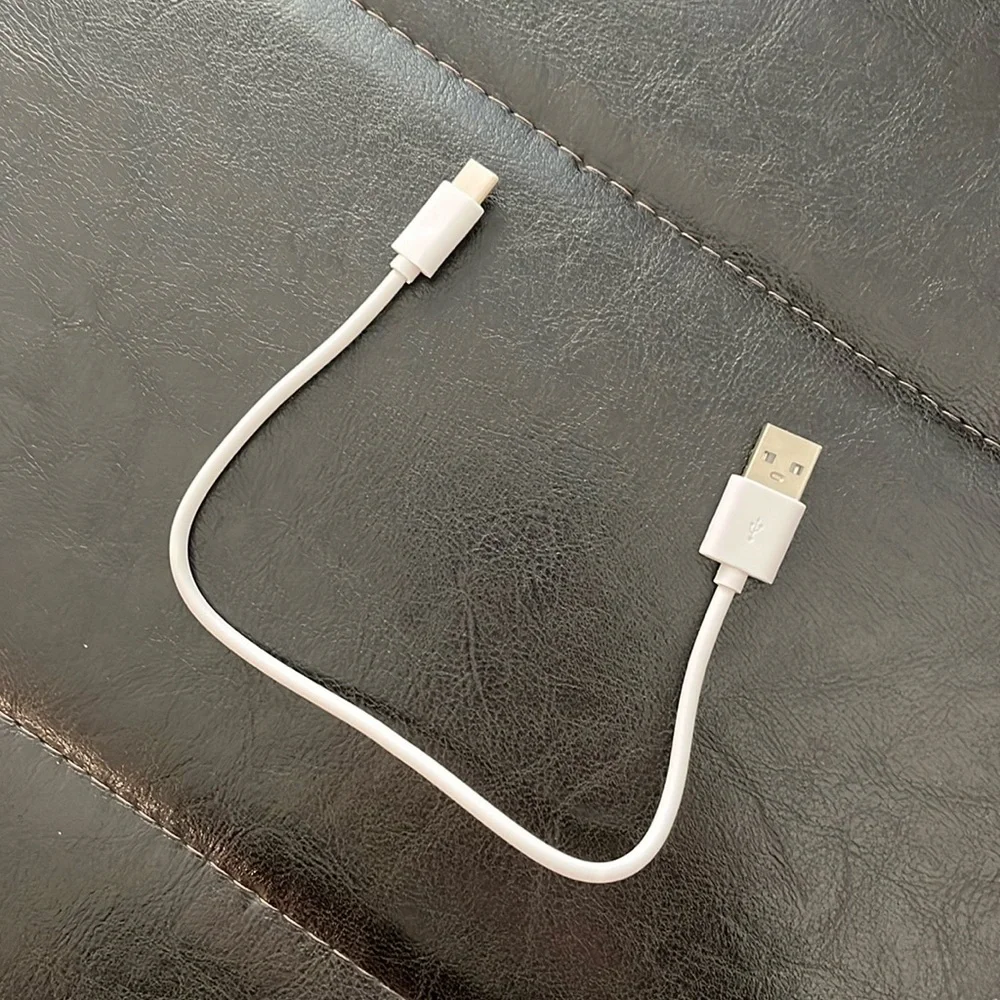 USB to USB-C cable - Picture 1 of 2